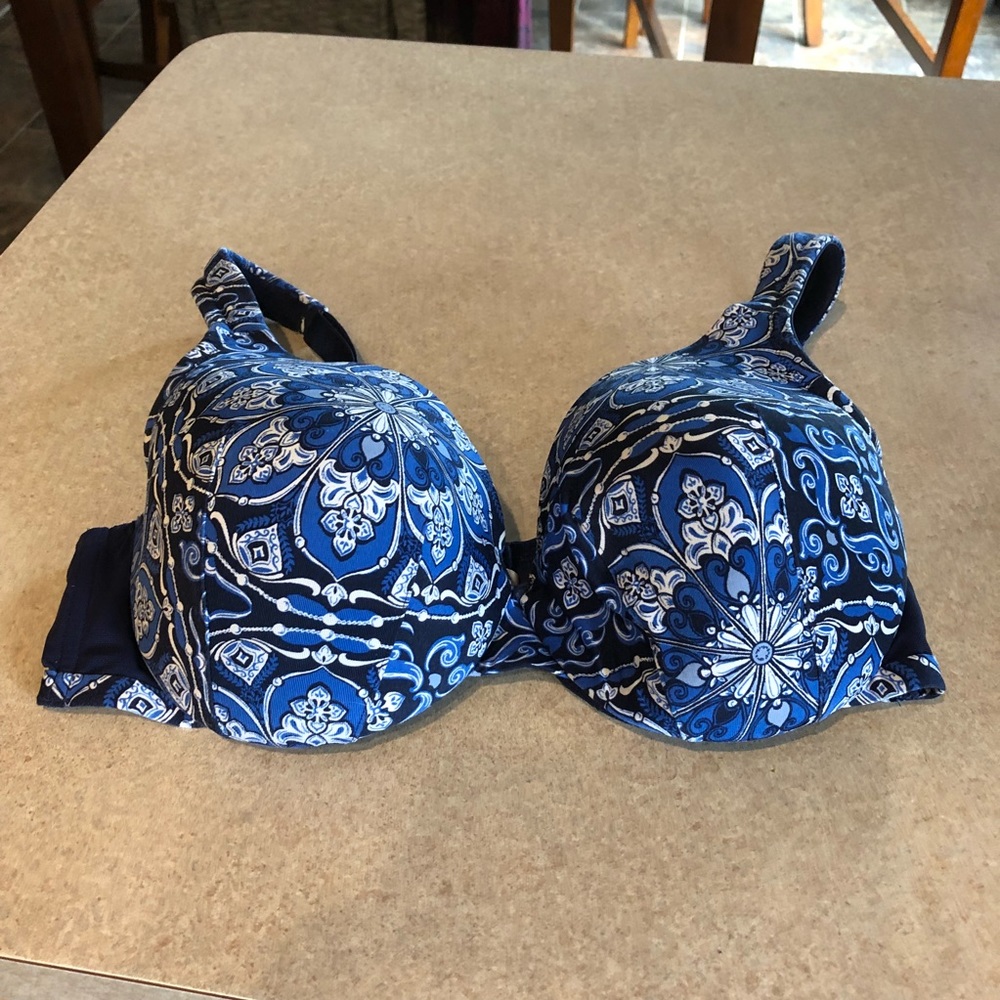 36D Cacique Bra gorgous